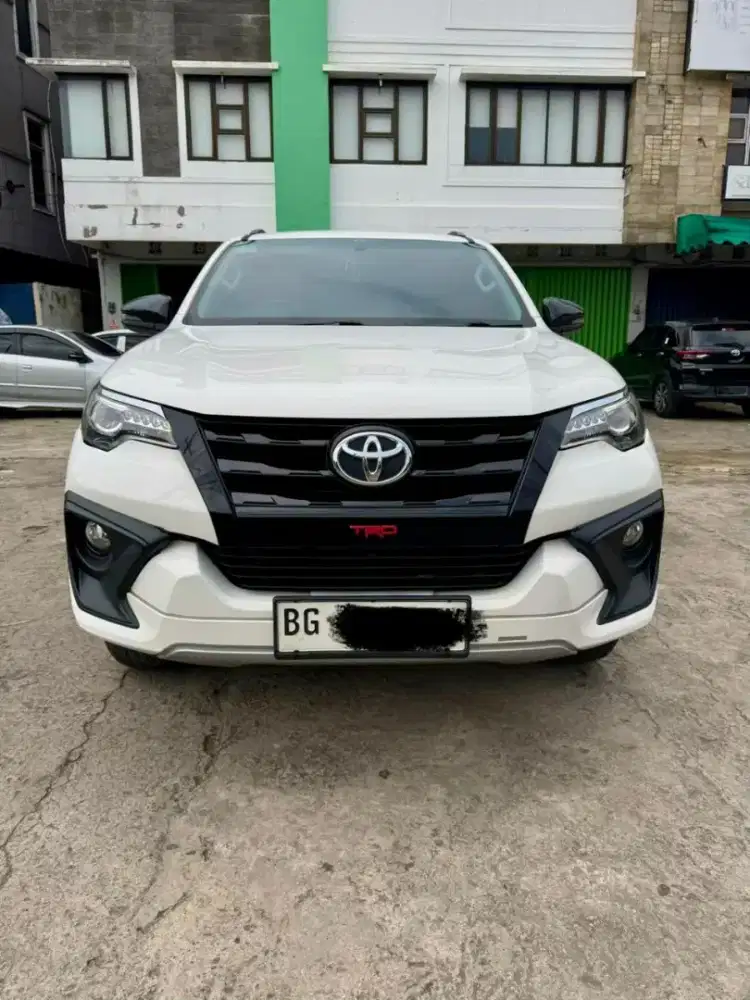 Toyota fortuner VRZ TRD 2019 2.4 A/T