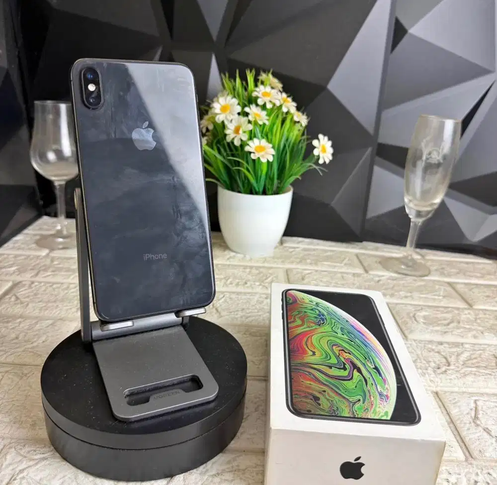 iPhone XS Max 64GB Regis Kemenperin Setara iBox Mulus Warna Black
