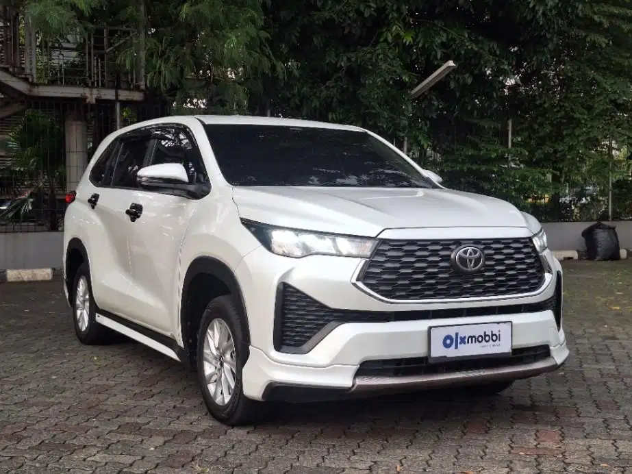 Pajak Panjang - Toyota Kijang Innova 2.0 Zenix G CVT Bensin-AT 2023