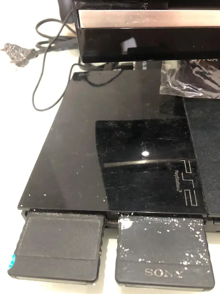 ps 2 slim lengkap dengan flasdisk ratusan game