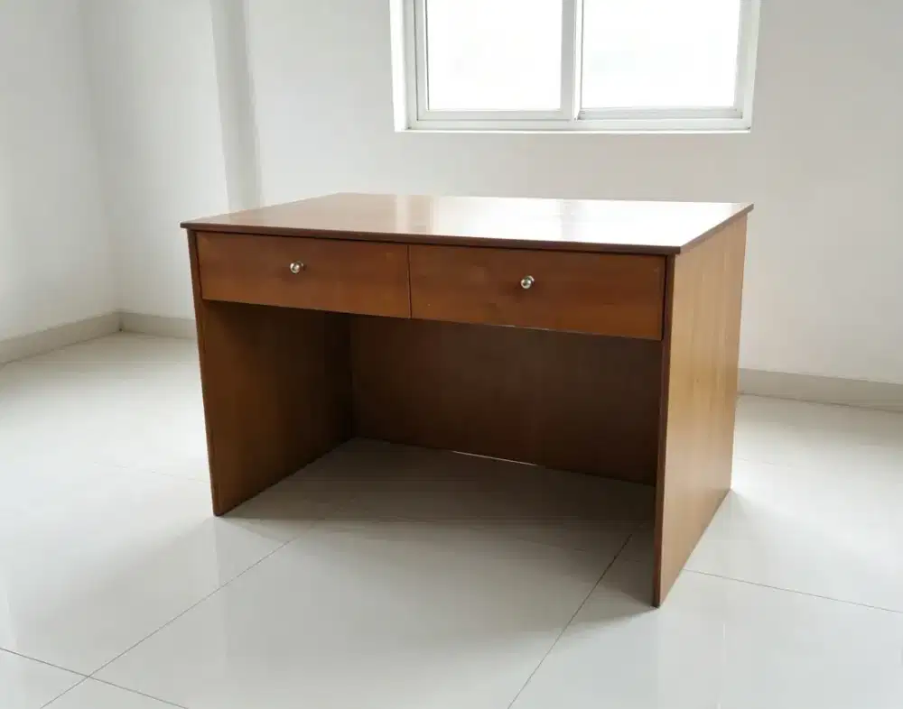 Meja Kantor kayu laci 2