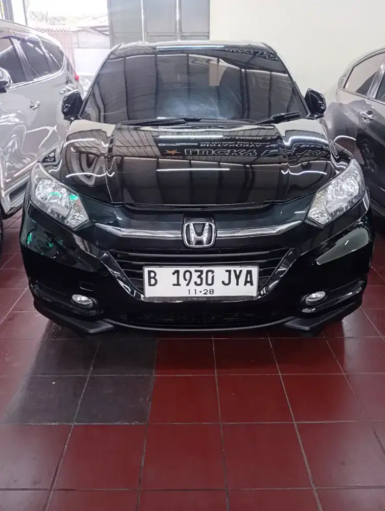 Honda HRV 1.5 E CVT 2015 Hitam