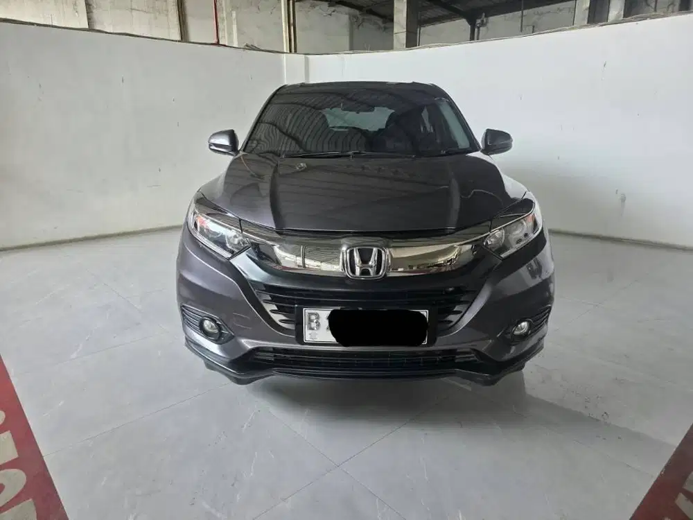 Honda HRV E AT ( Matic ) 2021 Abu² Tua km 47rban plat genap Mulus