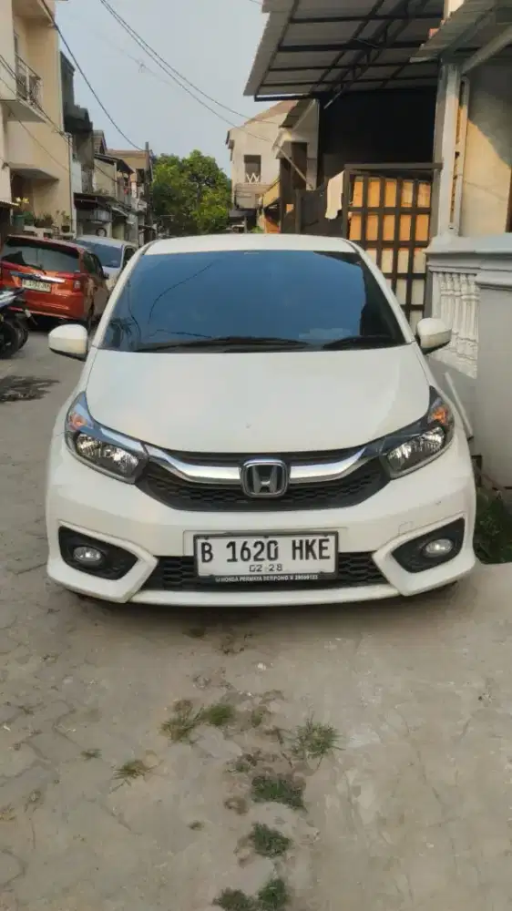 Honda Brio E matic tahun 2022 pemakaian 2023