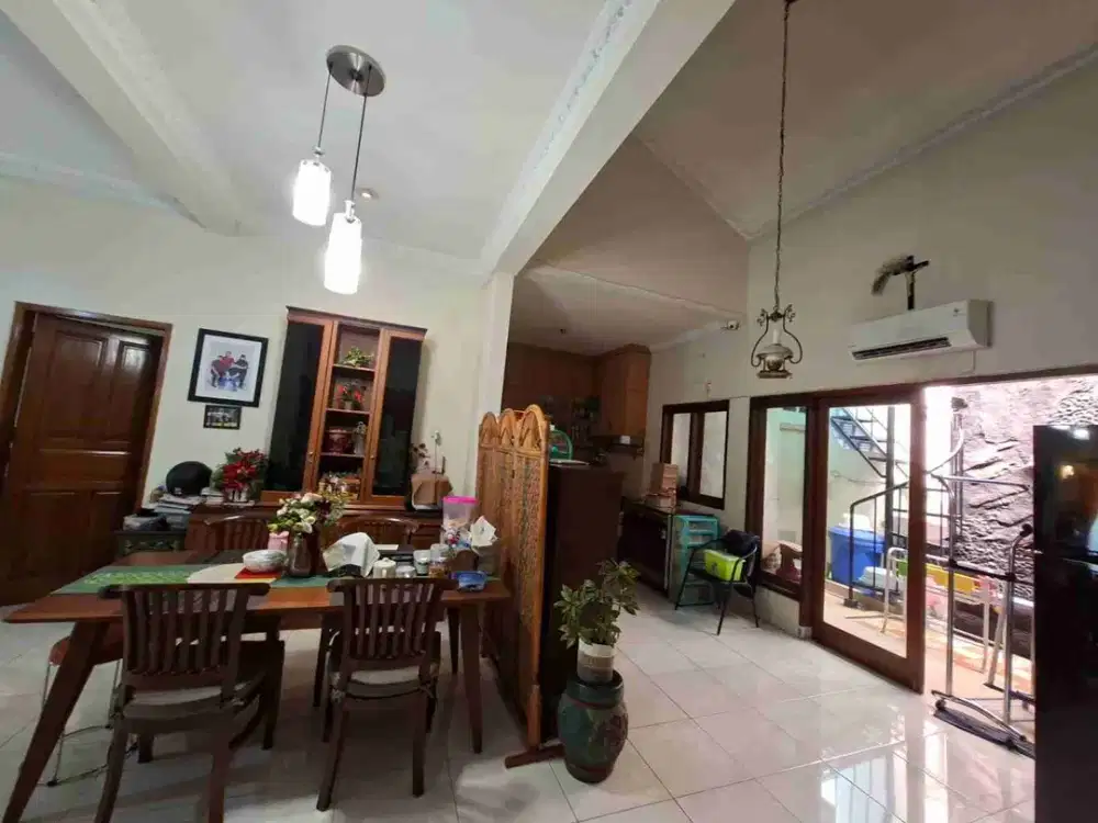 DIJUAL CEPAT RUMAH 2 LANTAI SIAP HUNI CENGKIR TIMUR KELAPA GADING