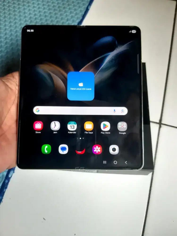 SAMSUNG galaxy Z FOLD 4