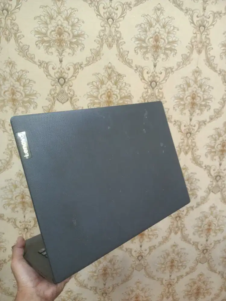 Lactop Lenovo v14-Ada ram 4 SSD M2 NVME 256 normal semua  unit charger