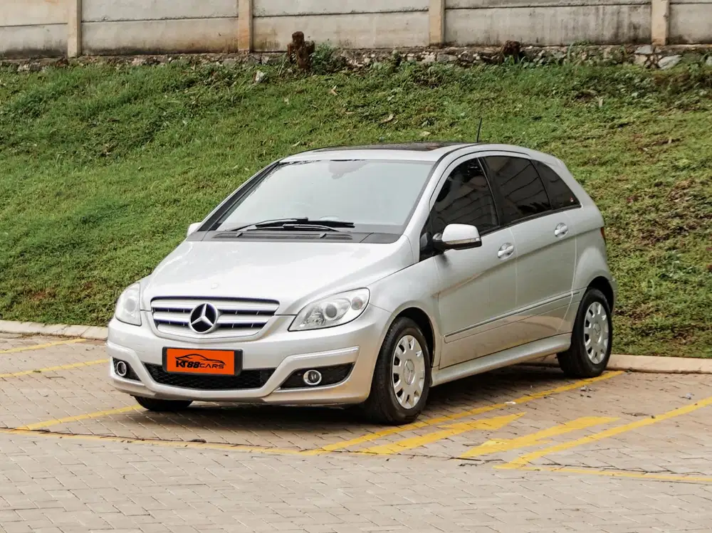 [Low KM] Mercy B170 at 2008 Silver Sunroof