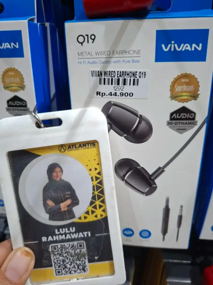 VIVAN WIRED EARPHONE Q19