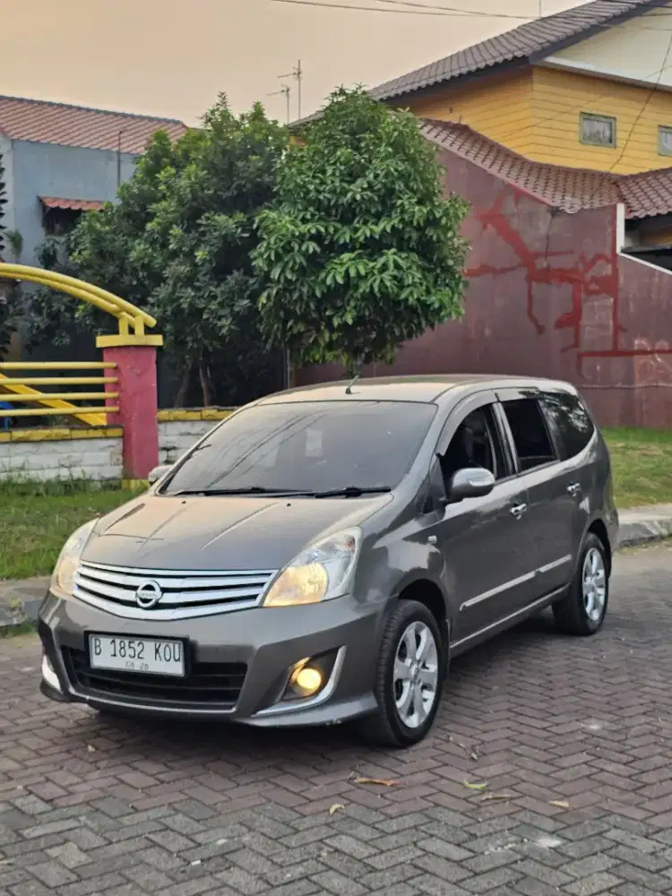 Nissan Grandlivina XV Ultimate matic 2013
