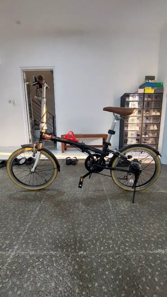 Sepeda London Taxi Folding Bike 20