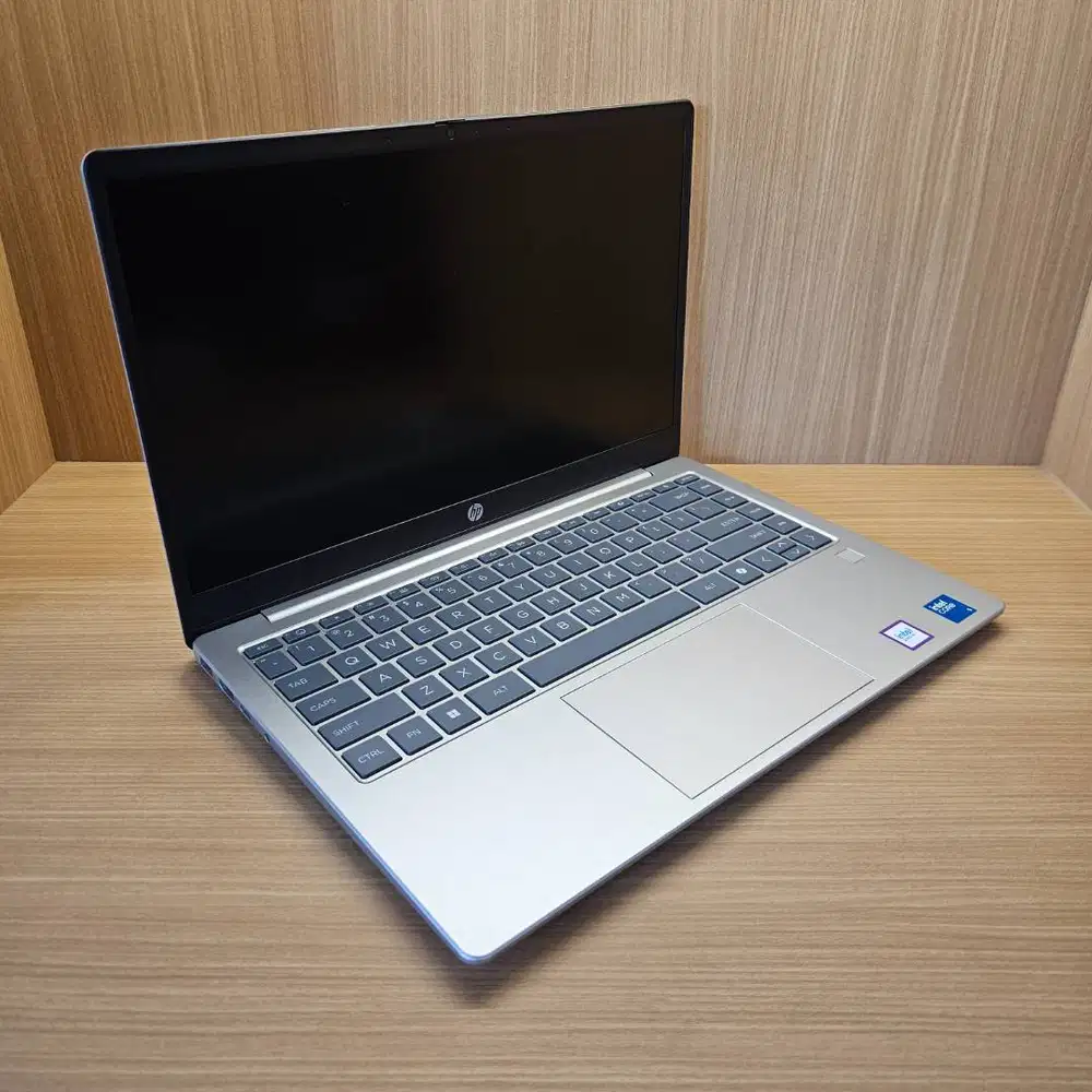 Laptop HP 14 EP1177TU Intel Core 5-120U 8GB SSD 512GB
