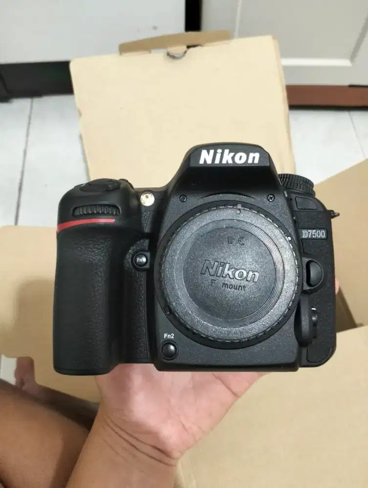 NIKON D7500 LIKENEW NO MINUS