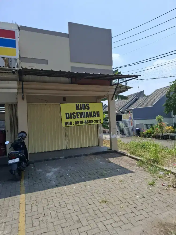 Ruko Hook Strategis 1 LT Samping Indomaret