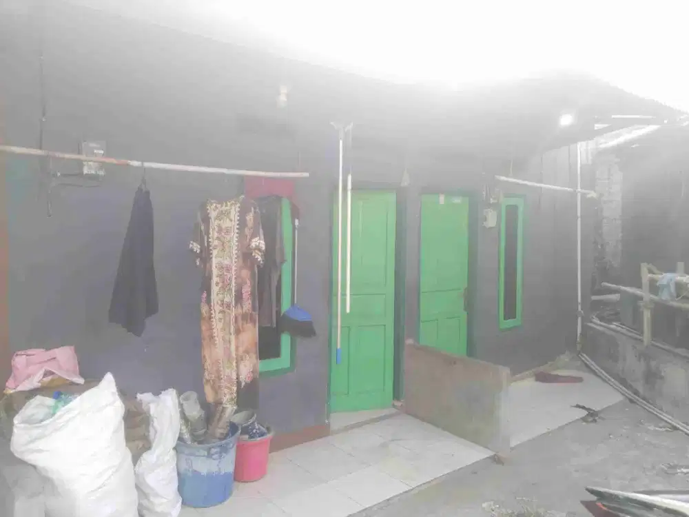 DIJUAL kontrakan 2 pintu lokasi cipondoh tangerang