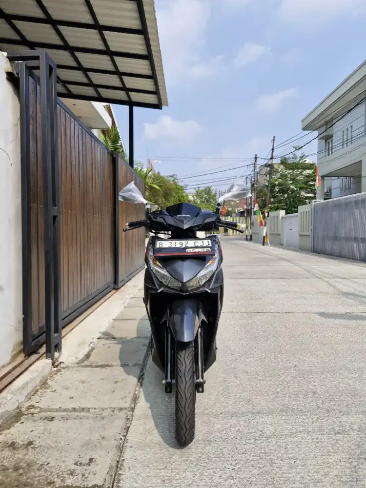 DI JUAL CEPAT HONDA VARIO 125 CBS TH 2018