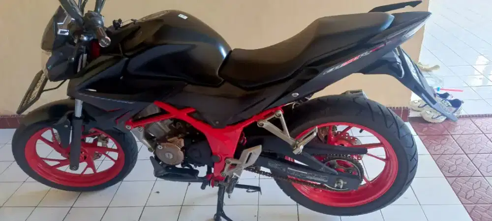 HONDA CB150R 2019