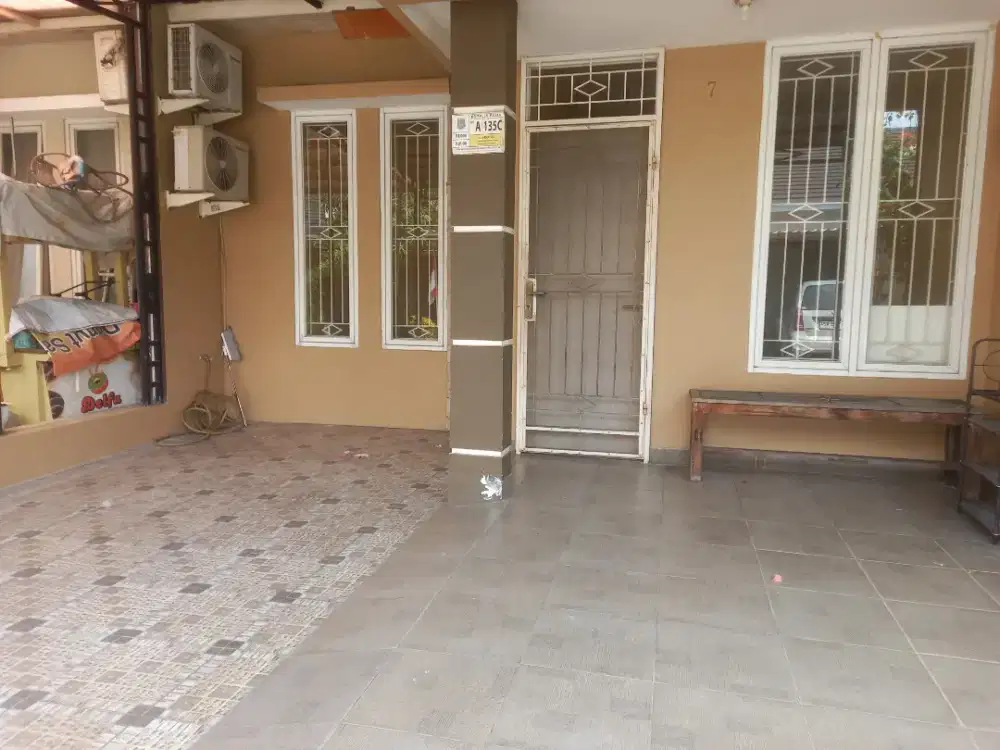 Dikontrakan rumah cluster pertahun