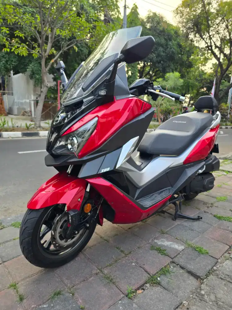 Dijual SYM Cruisym 300i antik low kilometer