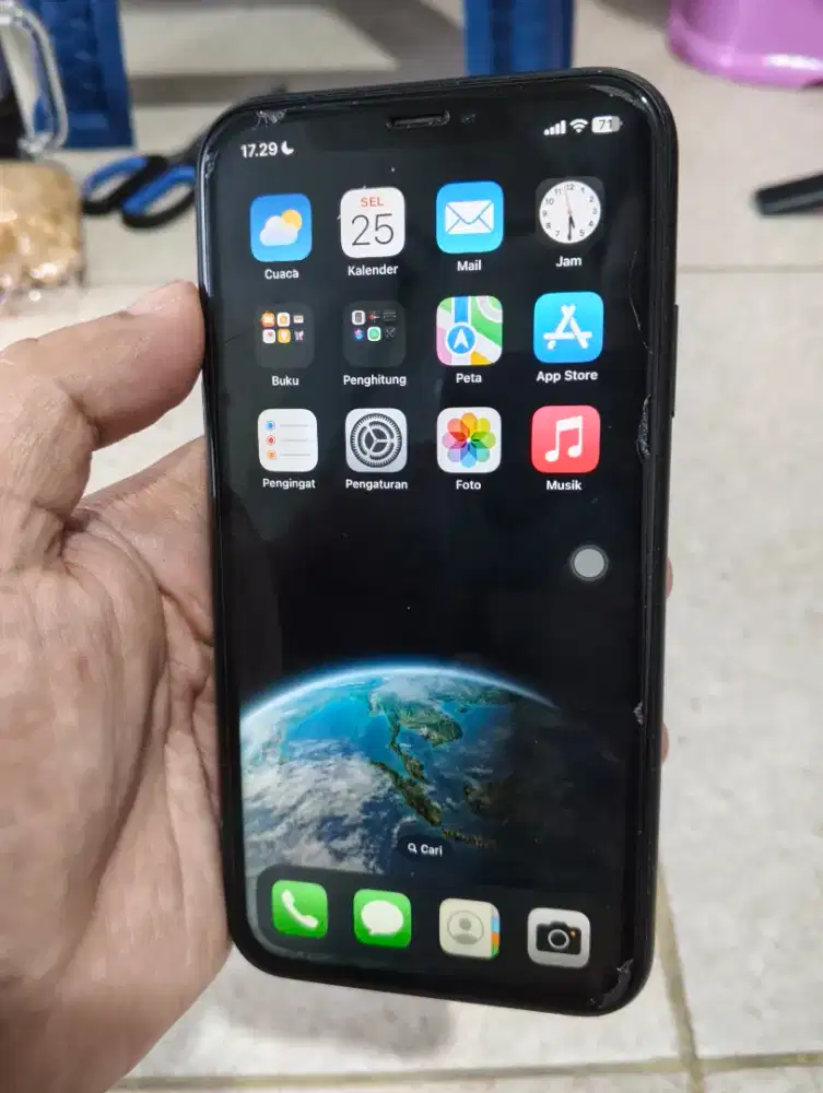 I phone Xr Black 64 GB Inter