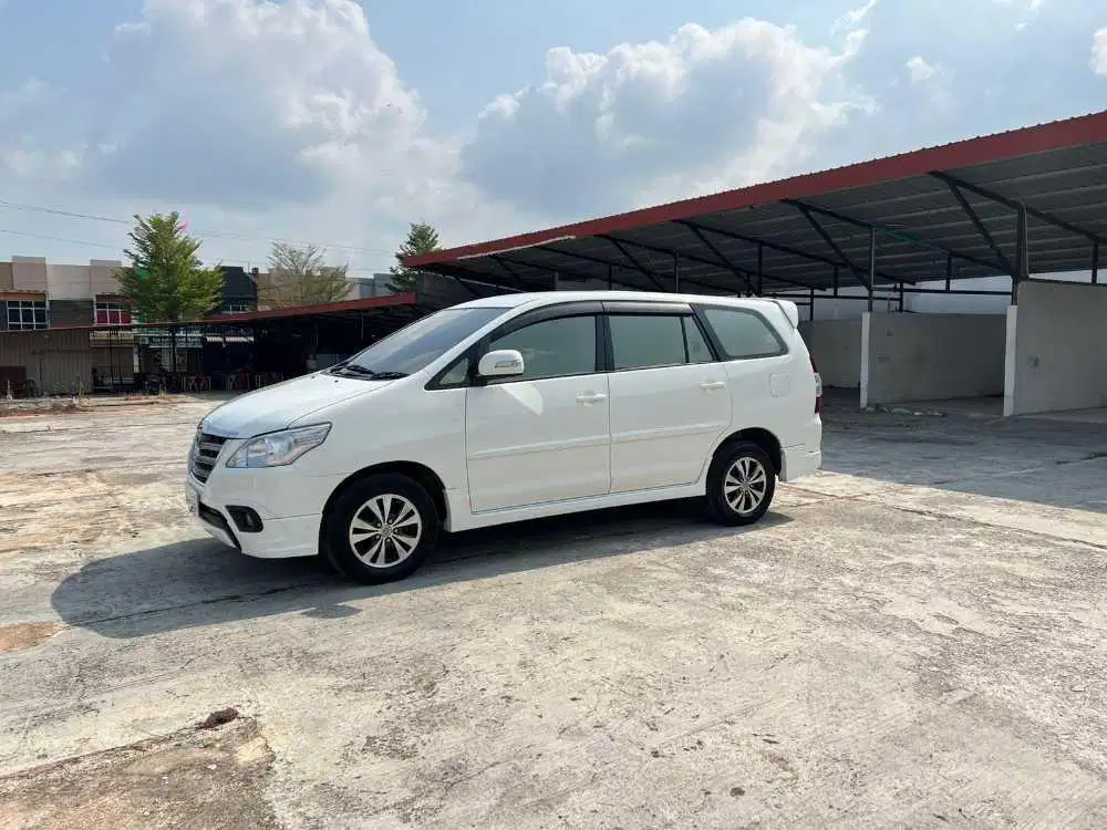 TOYOTA KIJANG INNOVA G AT 2015
