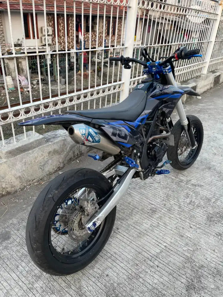 kawasaki D-tracker 2018