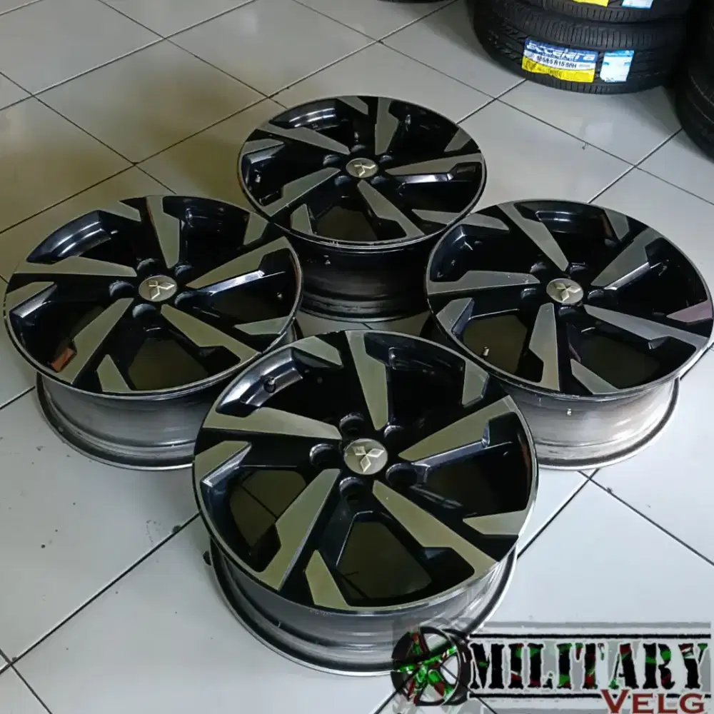 OEM Xpander Ultimate R17