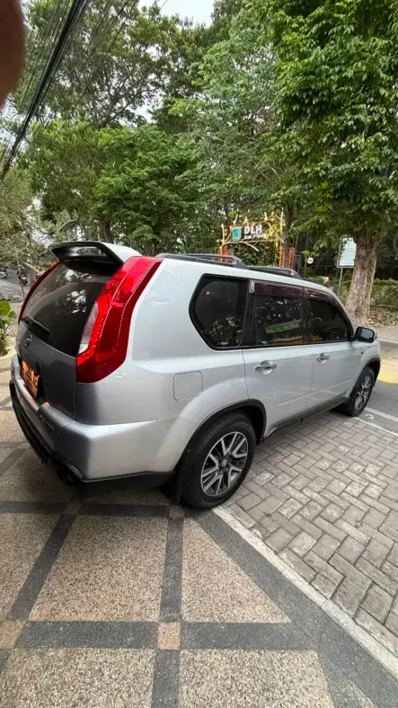 NISSAN XTRAIL Pmk 2015 URBAN 2.5 AT FULSET ORIGINAL TOTAL