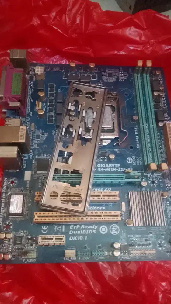 Mainboard h61 plus proce dan ram 4 g