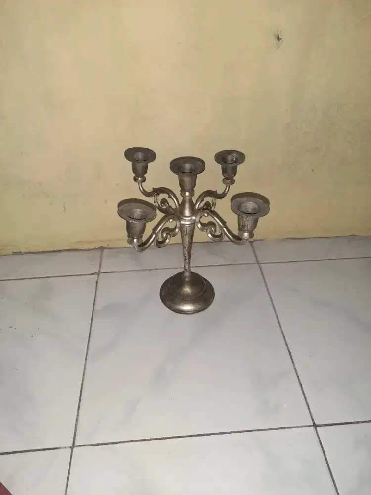 Tempat lilin cabang5