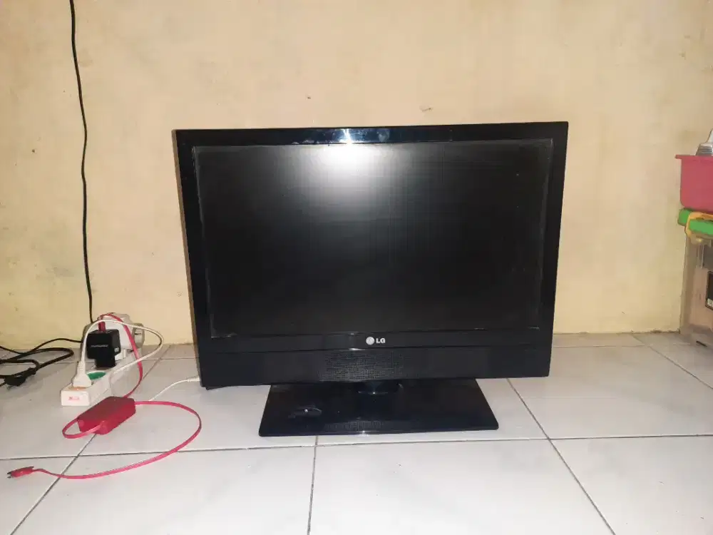 Tv led LG 22inch matot