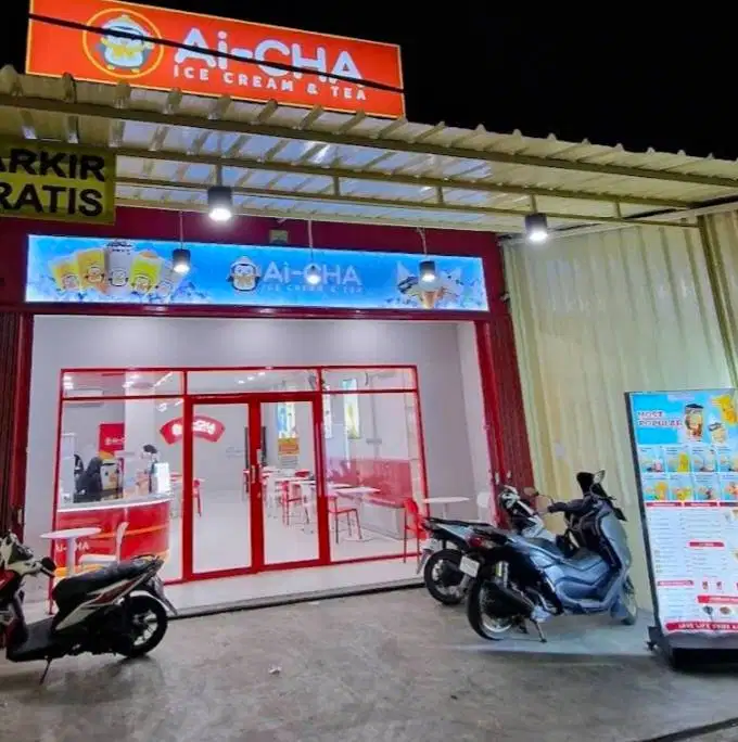 LOWONGAN PEKERJAAN CREW STORE ICE CREAM AND TEA AICHA PEDONGKELAN RAYA
