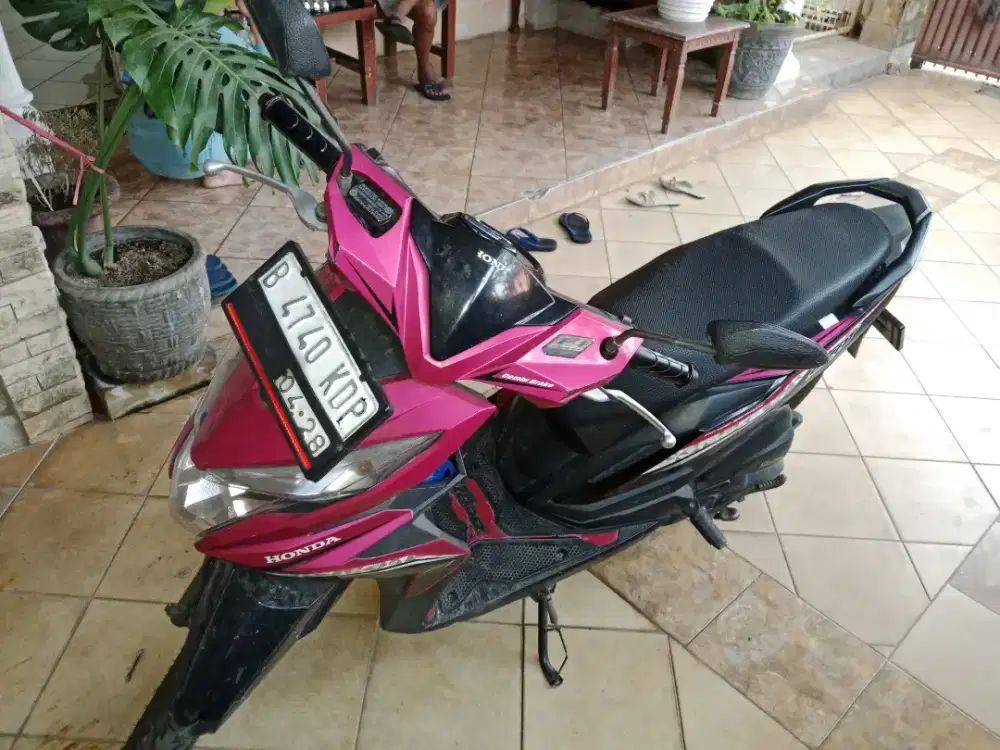Honda Beat 2017 Magenta Hitam