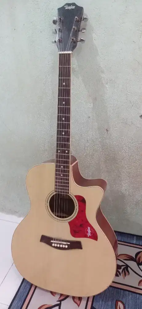 Gitar Taylor Jual murah