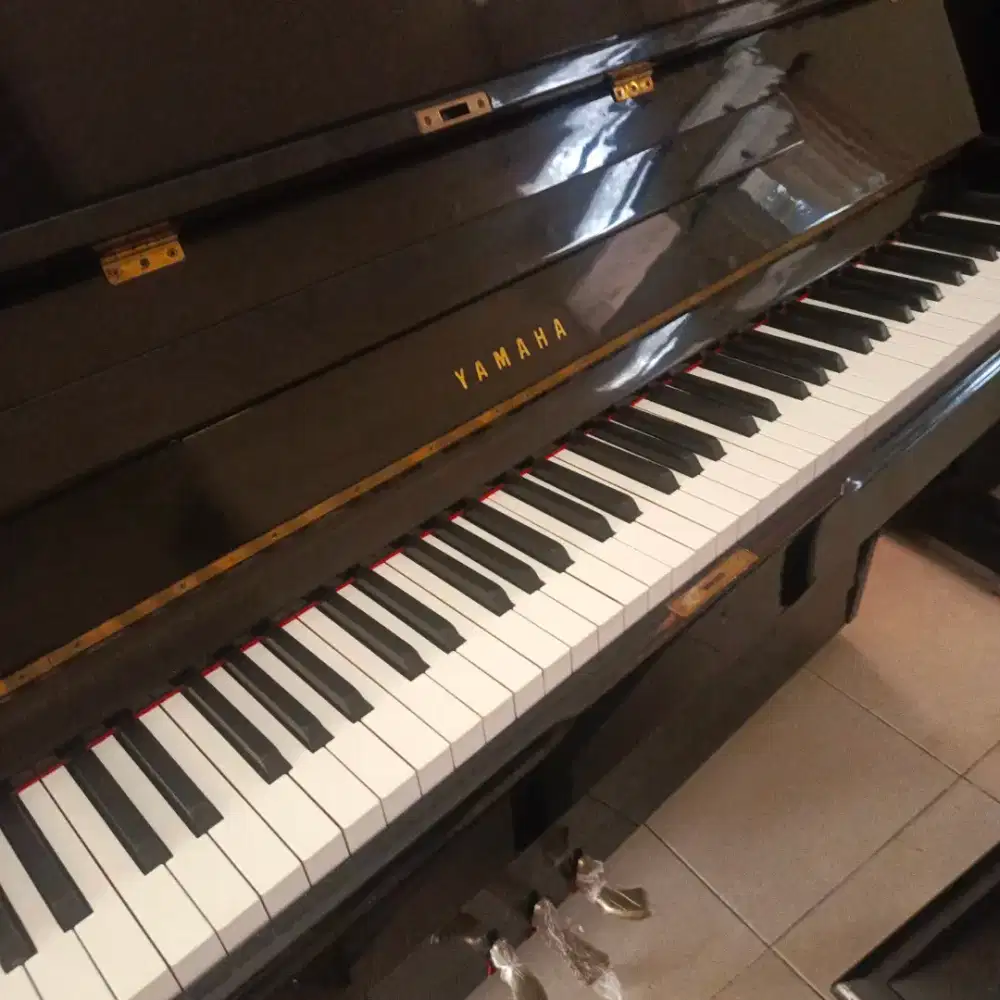 Piano Yamaha P2
