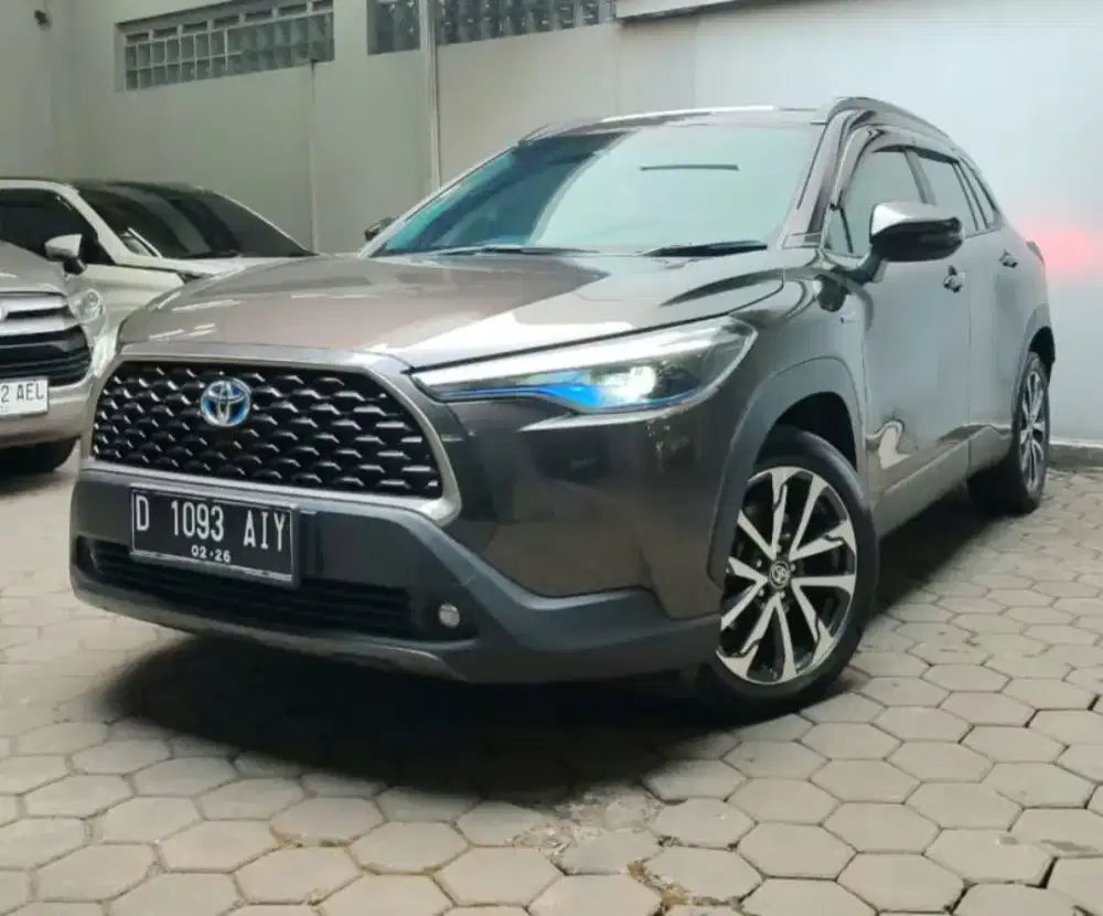 COROLLA CROSS HYBRID 1.8 AT 2021 LowKM 27rb RECORD TOYOTA BANDUNG