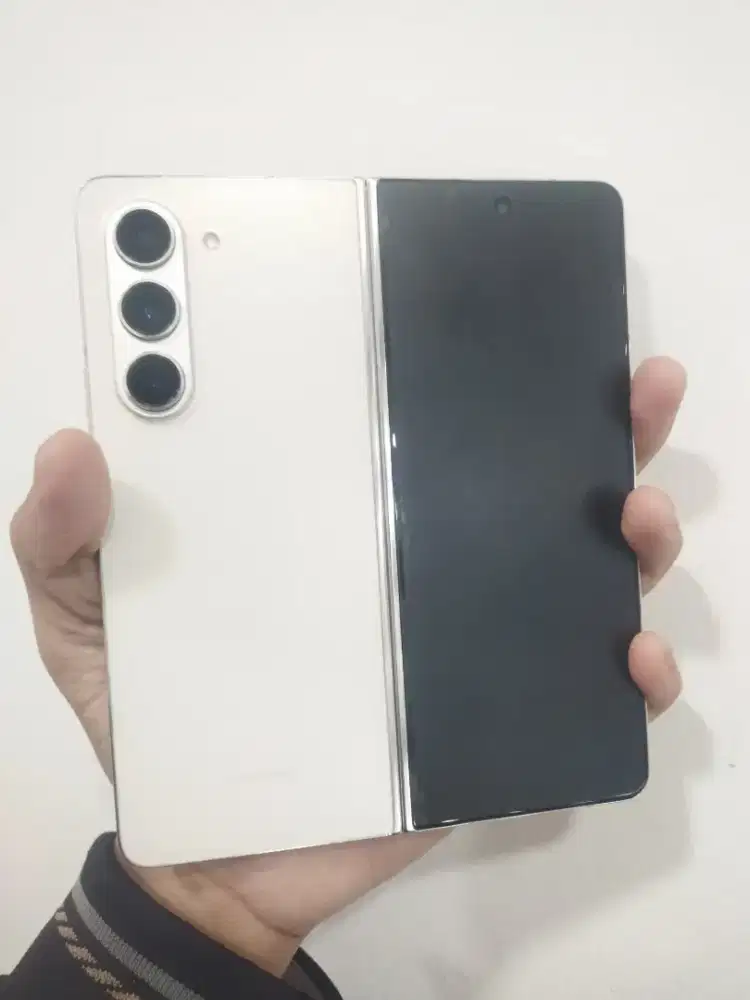Samsung Galaxy Z Fold 5 512gb cream