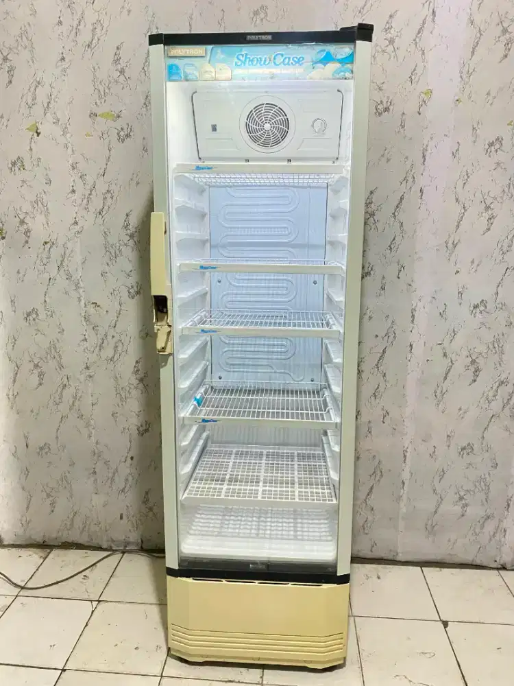 showcase Polytron 5 rak