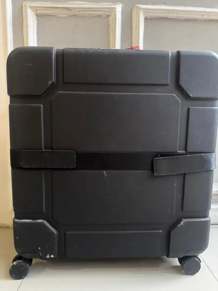 B&W Brompton hard case