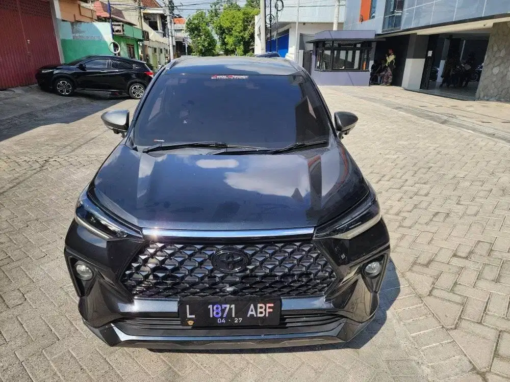 TOYOTA NEW VELOZ 1.5 Q MATIC 2022 HITAM ISTIMEWAH
