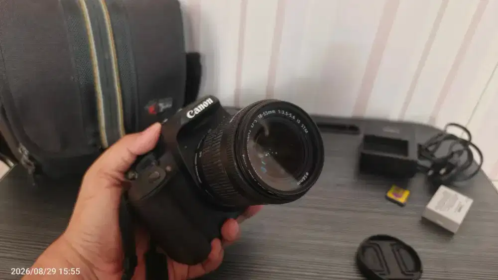 Kamera DSLR Canon EOS 700D
