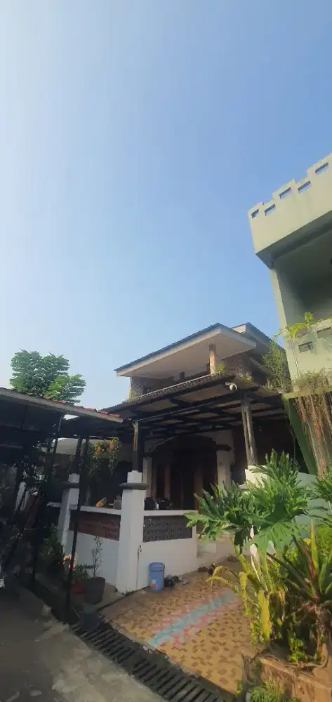 Rumah Hook 2 Lantai Palem Semi Karawaci SHM LT 131 LB 200