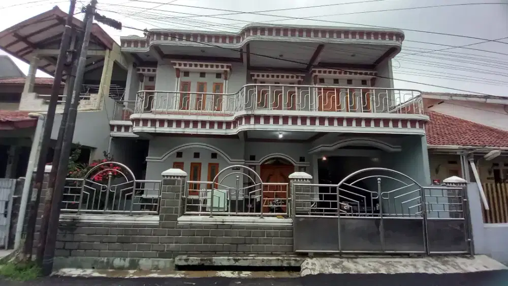 Rumah Kopo Permai II 3 Lantai Siap Huni