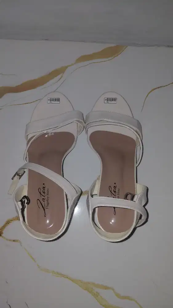 Heels Zalsa Wanita