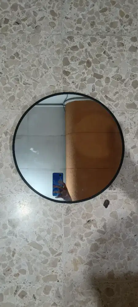 DIJUAL CERMIN BULAT DIAMETER 40 CM