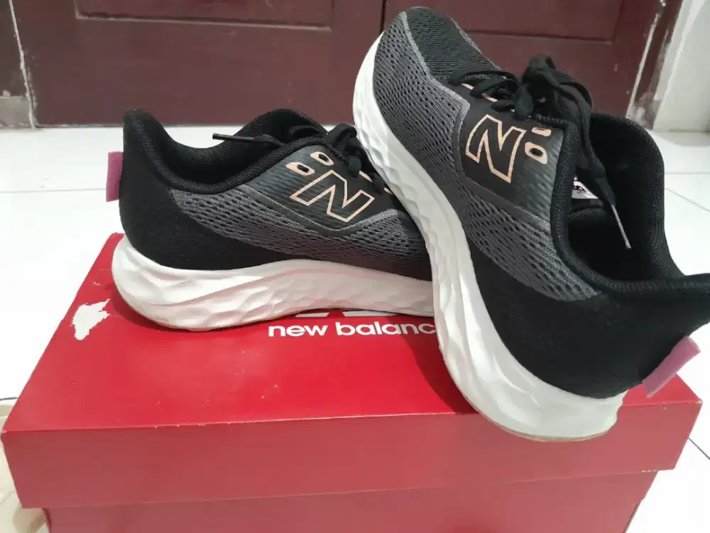New Balance Arishi