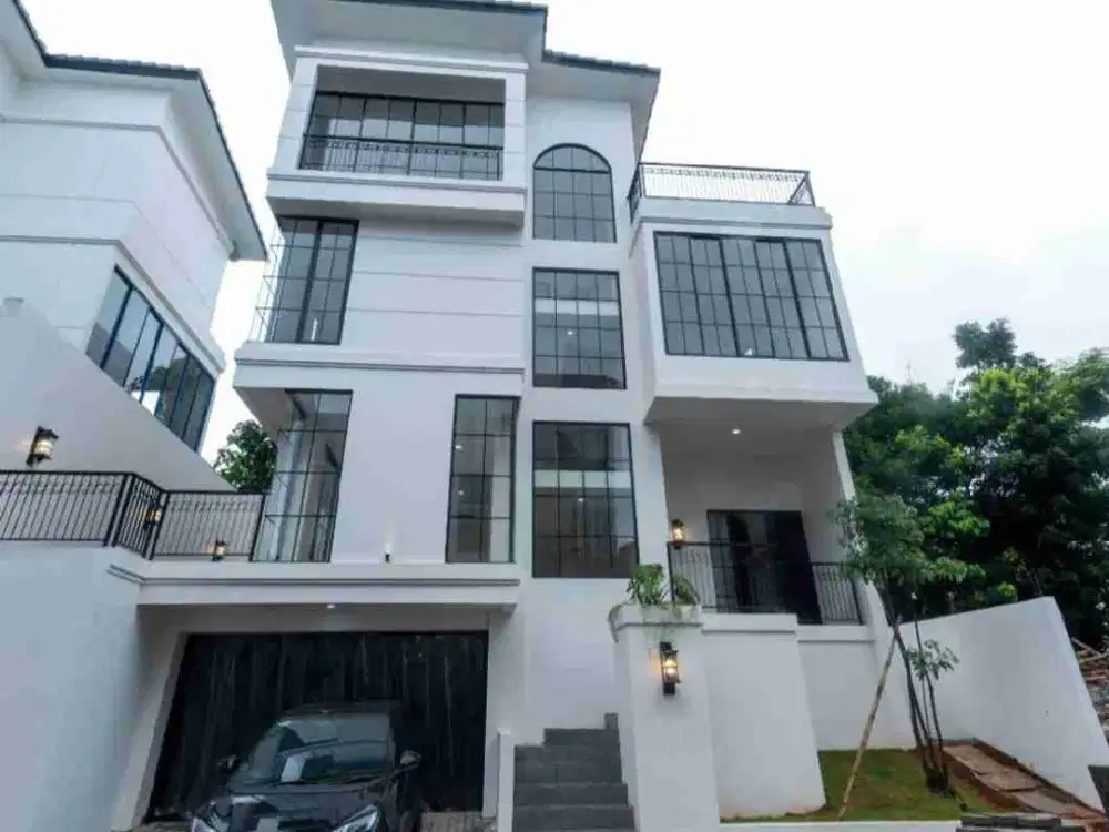Rumah 4 lantai di Jagakarsa
