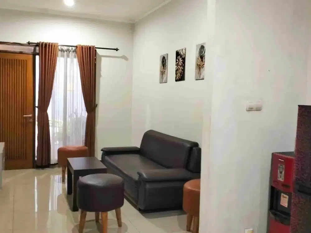 Sewain Harian/Bulanan Rumah Villa Ubud 5 Kamar Sariwangi Bandung