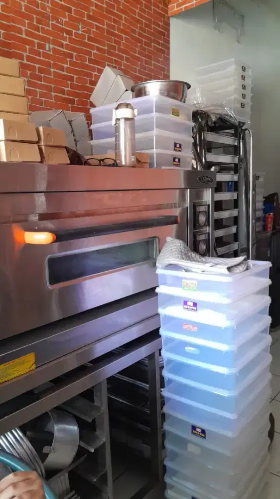 KARYAWAN PRODUKSI