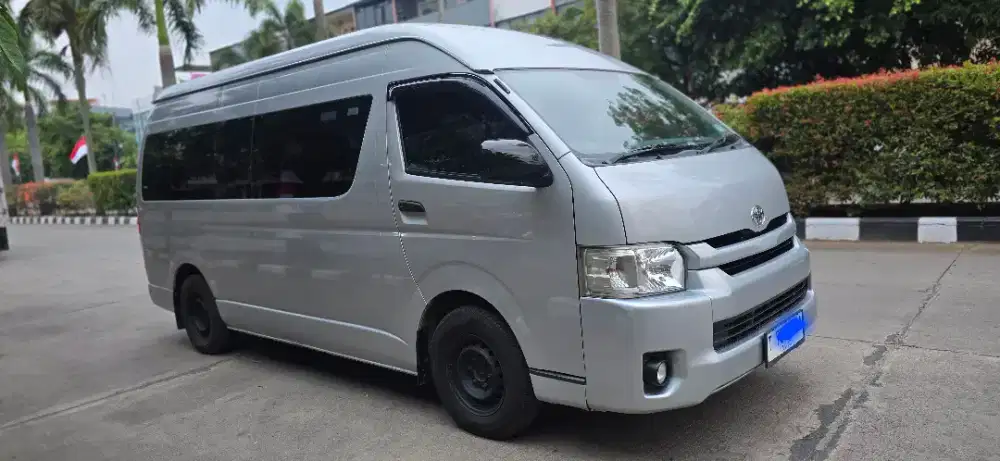 Toyota Hiace Commuter2.5 MTManual 2020